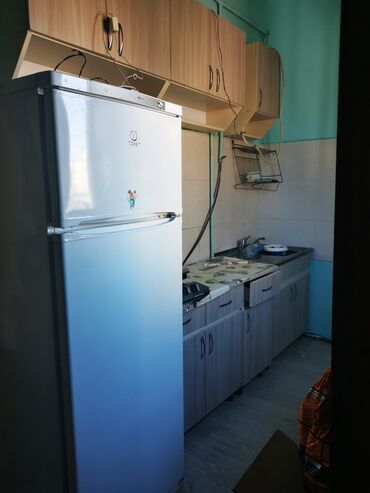 Uzunmüddətli kirayə evlər: 30 kv. m, 1 otaqlı, Qaz, İşıq, Su — 13