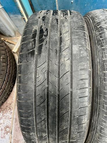 2155517: 215/55/17 шины 
1 шт кумхо
1 шт ханкоок
Продам пару за 3500 — 4
