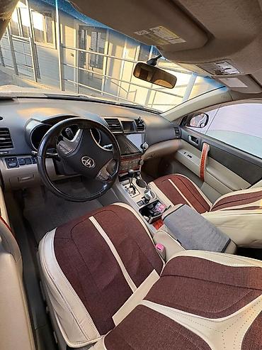 step vagon: Toyota Highlander: 2008 г., 3.5 л, Автомат, Газ, Внедорожник — 8