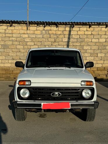 06 maşınlar: VAZ (LADA) 4x4 Niva: 1.7 l | 2012 il 201000 km Ofrouder/SUV