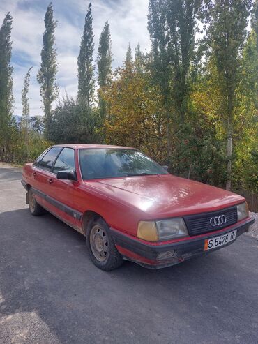 урулган машина: Audi 100: 1989 г., 2 л, Механика, Бензин, Седан