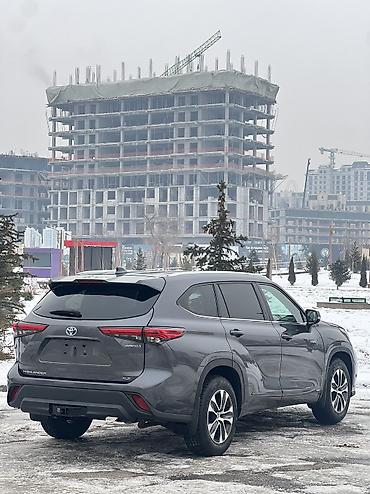 Toyota: Toyota Highlander: 2020 г., 2.5 л, Гибрид, Кроссовер at lalafo.kg — 8 Toyota: Toyota Highlander: 2020 г., 2.5 л, Гибрид, Кроссовер — 8