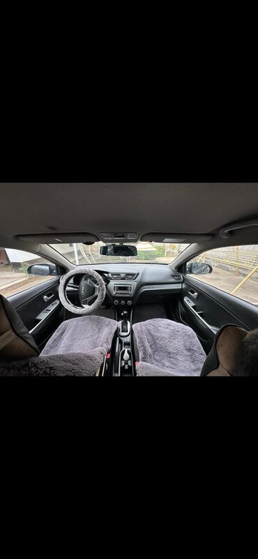 Kia: Kia Rio: 2017 г., Седан — 8