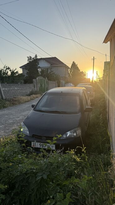 разборка дайхатсу в бишкеке: Daihatsu YRV: 2003 г., 1 л, Механика, Бензин, Хэтчбэк