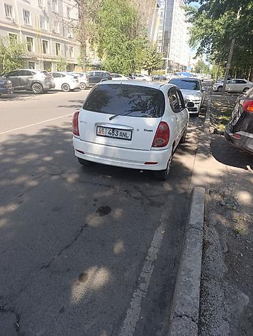 byd 2: Toyota : 2002 г., 1 л, Автомат, Бензин, Хэтчбэк — 6