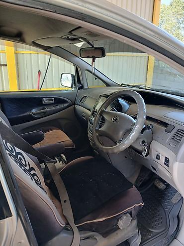 эстимо: Toyota Estima: 2001 г., Минивэн — 4