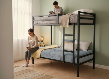 Двухъярусные кровати: Двухъярусная кровать есть в наличии. цвет черный матовый принимаем — 1