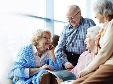 частный пансион для престарелых: Сиделка