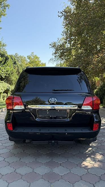 тойота в: Toyota Land Cruiser: 2012 г., 4.5 л, Автомат, Дизель, Внедорожник — 6