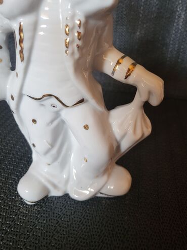 Figure: Figura, bоја - Šareno, Novo — 2
