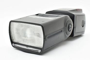 Освещение: Вспышка Canon Speedlite 580EX II - Совместимость: зеркальные и — 11