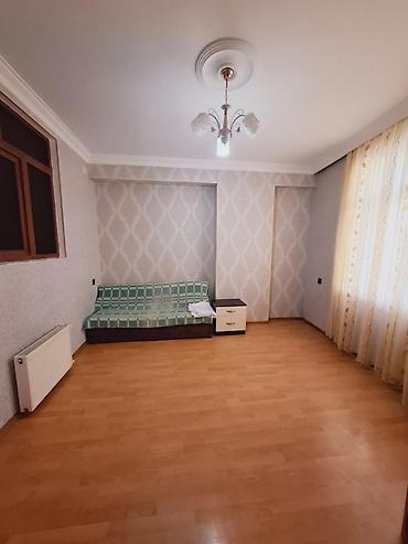 alatava 2: 📍 Ünvan:Sumqayıt şəhəri,17-ci məhəllə(Avtovağzal,ASAN Mərkəz,Bazar) 🏢 — 5