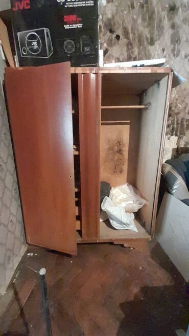 Rəflər: İşlənmiş, Düz dolab, Qarderob, paltar dolabı