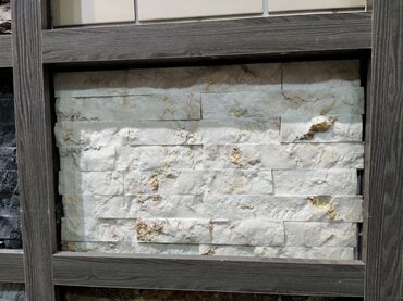 Sendviç panellər: Dekorativ təbii daş panel – divar üzlüyü - Material: təbii daş