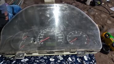 Другие автозапчасти: Спидометр мазда 323F