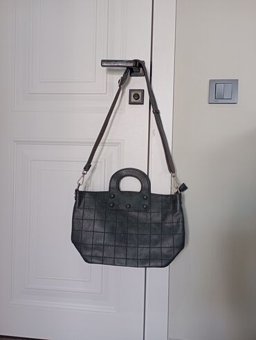 Классические сумки: Сумки из от 500 до 5000 сом — 2