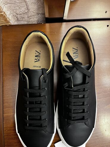 qaçış ayaqqabısı: ZARA kişi ayaqqabısı satılır! YENİ! Ölçü: 42 Yumşaq və rahat altlıq 1