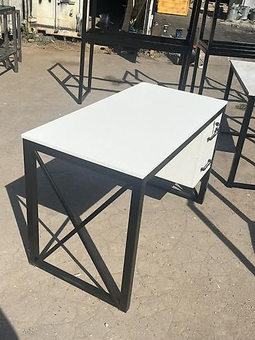 Компьютерные столы: Компьютерный стол, Новый, С полками — 11