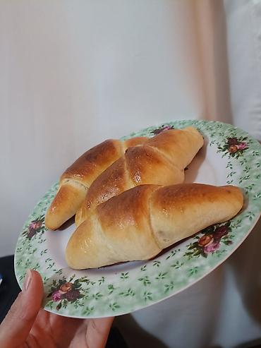Qida məhsulları: Sifarişlə təzə, ev üsulu şokoladlı kruasanlar 🥐✨Ev şəraitində, tam — 1