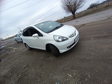 сиденья автомобиля: Honda Fit: 2004 г., 1.3 л, Вариатор, Бензин, Хэтчбэк