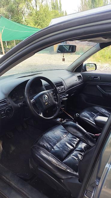 Volkswagen: Volkswagen Jetta: 2003 г., 2 л, Механика, Бензин, Седан — 4