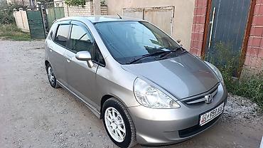 вампер на фит: Honda Fit: 2004 г., 1.3 л, Автомат, Бензин, Хэтчбэк — 1