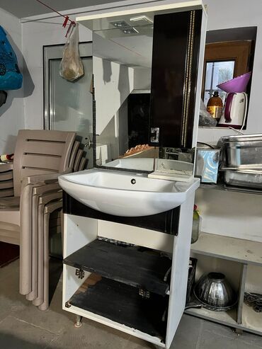 işləmiş mebel: Moydadır