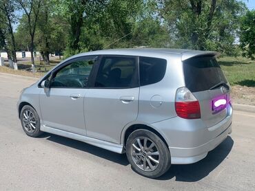 задняя балка пассат: Honda Fit: 2006 г., 1.3 л, Автомат, Бензин, Хетчбек
