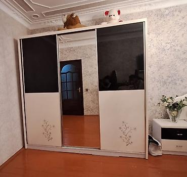İşlənmiş, 3 qapılı, Güzgülü, Ağ, Kupe, Düz dolab lalafo.az -da İşlənmiş, 3 qapılı, Güzgülü, Ağ, Kupe, Düz dolab
