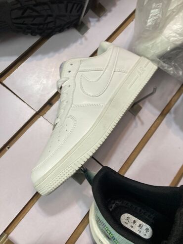 обувь мужская ош: Продается Nike force белый