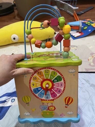 vector robot baku: Elc brendinin oyuncaqı.
Baha alınıb. 

25 azn -ə satılır