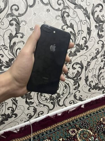 Qazanlar: IPhone 8 Plus, 64 GB, Jet Black, Zəmanət, Barmaq izi