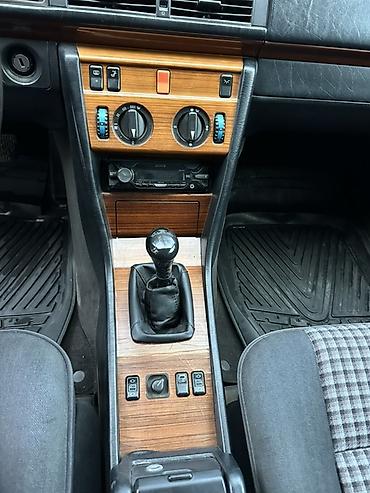 мерс 124 авто: Mercedes-Benz W124: 1995 г., 2.2 л, Механика, Бензин, Седан — 8