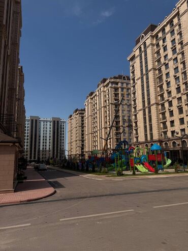 южные микрорайоны: 4 бөлмө, 183 кв. м, Элитка, 11 кабат, ПСО (өзү оңдоп түзөтүп бүтүү үчүн)