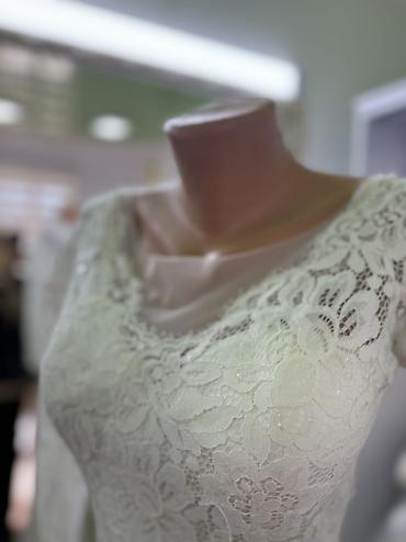 сливы девушек: Свадебные платья с длинными рукавами и кружевной отделкой - Силуэты — 5