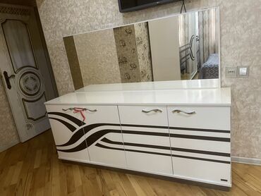 скупаю старую мебель: Salam, Mebel SALOGLU firmasinin VENZELA modelidir. Cox az islenib
