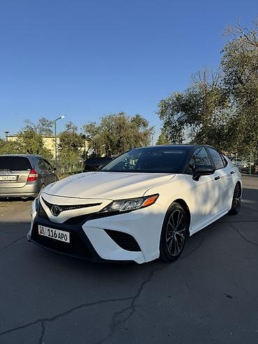 накладка на камри: Toyota Camry: 2018 г., 2.5 л, Автомат, Бензин, Седан — 3