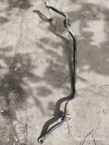 продаю в связи переездом: Toyota Sequoia стабилизатор передний, Тойота Секвоя передний