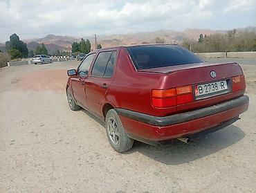 кочкор авто: Volkswagen Vento: 1992 г., 1.8 л, Кол менен иштөөчү, Бензин, Седан — 1