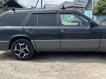 mers e210: Mercedes-Benz W124: 1992 г., 3 л, Механика, Бензин, Универсал — 8