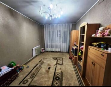 Продажа квартир: 3 комнаты, 70 м², 106 серия, 9 этаж, Старый ремонт