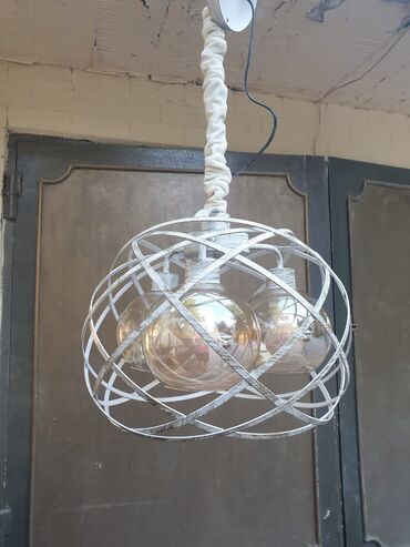 metbex ucun cilciraqlar: Çılçıraq, 3 lampa