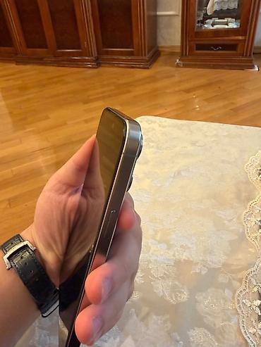 17 pro max: IPhone 15 Pro Max, Natural Titanium, Face ID — 3