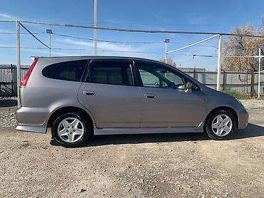 Honda: Honda Stream: 2002 г., 2 л, Автомат, Бензин, Универсал at lalafo.kg — 4 Honda: Honda Stream: 2002 г., 2 л, Автомат, Бензин, Универсал — 4