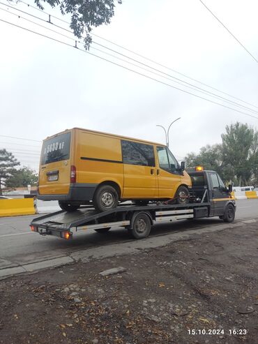 жип машына: Көтөргүсү менен, Гидроманипулятору менен, Кыймылдуу платформасы менен