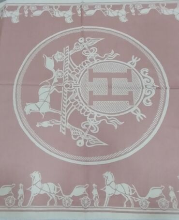 Digər aksesuarlar: Hermes şərfi, xanımlar üçün, təzədir, keyfiyyətlidir. Model: Hermès — 12