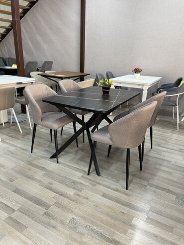кухонные столы стуля: Кухонный Стол, цвет - Черный, В рассрочку, Новый