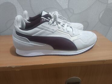 Кроссовки и спортивная обувь: Мужские кроссовки, 43, Puma, Новый