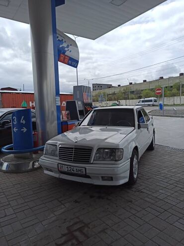 mercedes benz w124: Mercedes-Benz 220: 1994 г., 2.2 л, Механика, Бензин, Седан