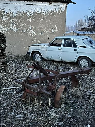 Другие тракторы: Трактор сатылат шаймандары менен Кош,тегиздегич,сепкич,фургон,фасоль — 7